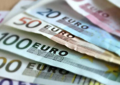 Sok minden megváltozik az újévvel, számos fizetés és támogatás is növekszik 2025-ben, Ausztriában.